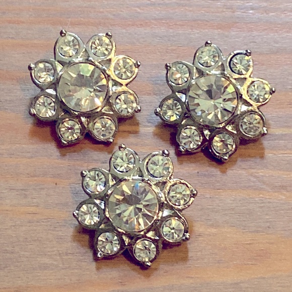 3 Beautiful Rhinestone Buttons - Picture 7 of 7